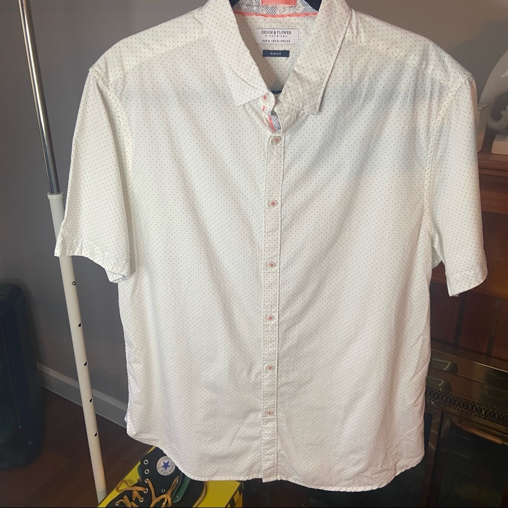Denim and flower slim fit button down shirt size XL